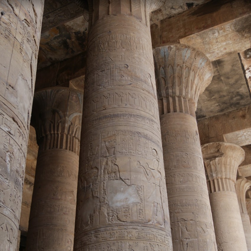 Colonnes du temple d'Edfou